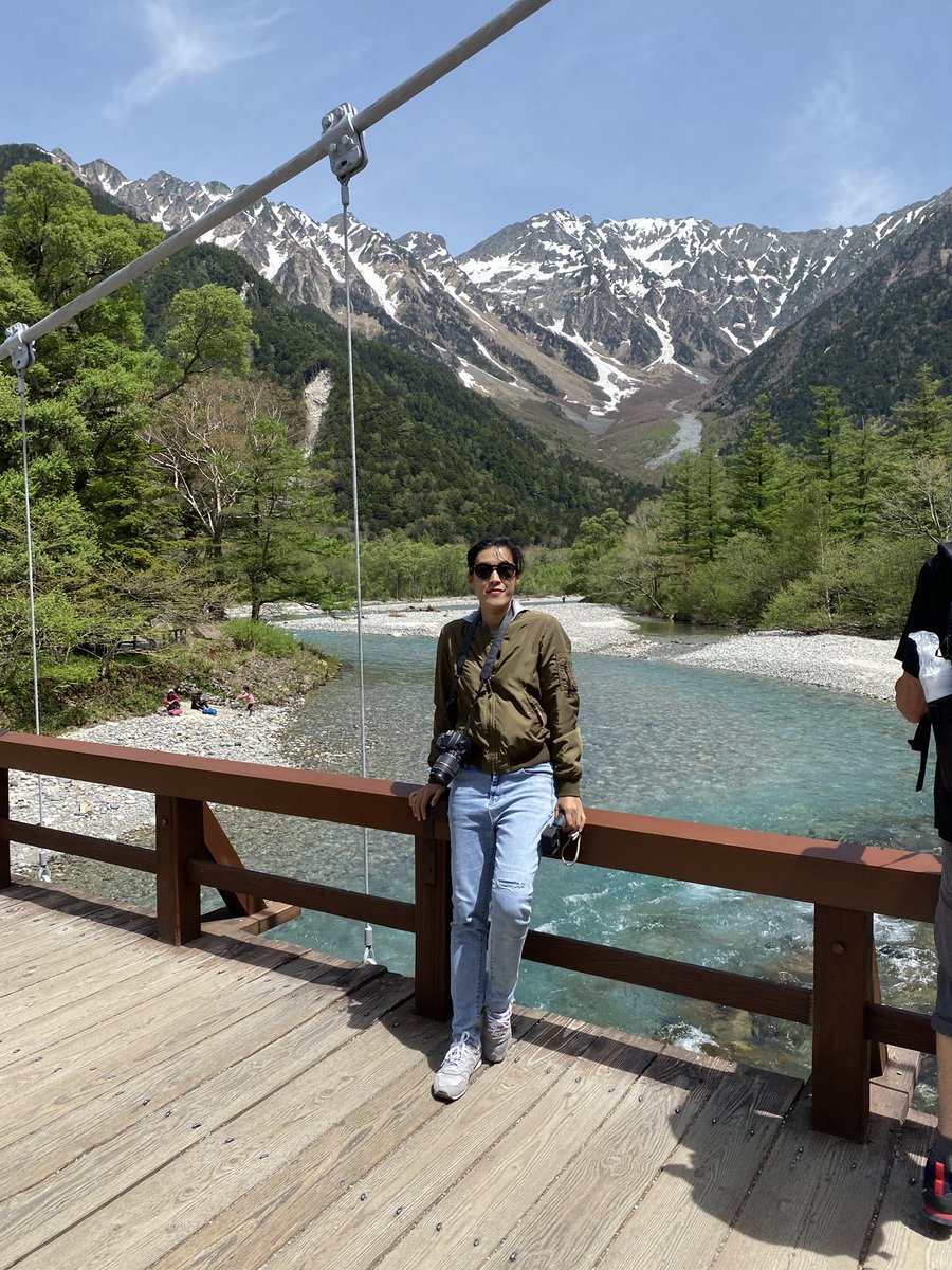 Sim_Cin's tweet photo. สำหรับ Kamikochi แนะนำเลยค่ะควรได้ไปสักครั้งจริงๆ แต่ต้องใช้เวลาหน่อยนะเพราะต้องบินลงโตเกียวหรือนาโกย่าแล้วนั่งรถไฟหรือบัสไปเมืองมัสซึโมโต้ก่อนพัก 1 คืนเช้าค่อนไป Kamikochi แต่เช้าจะได้มีเวลาเต็มที่ แล้วแวะเที่ยวมัสซึโมโต้อีกสักวันถึงจะคุ้มค่าเสียเวลาที่นั่งรถมาไกล https://t.co/F1jhQXq6ck