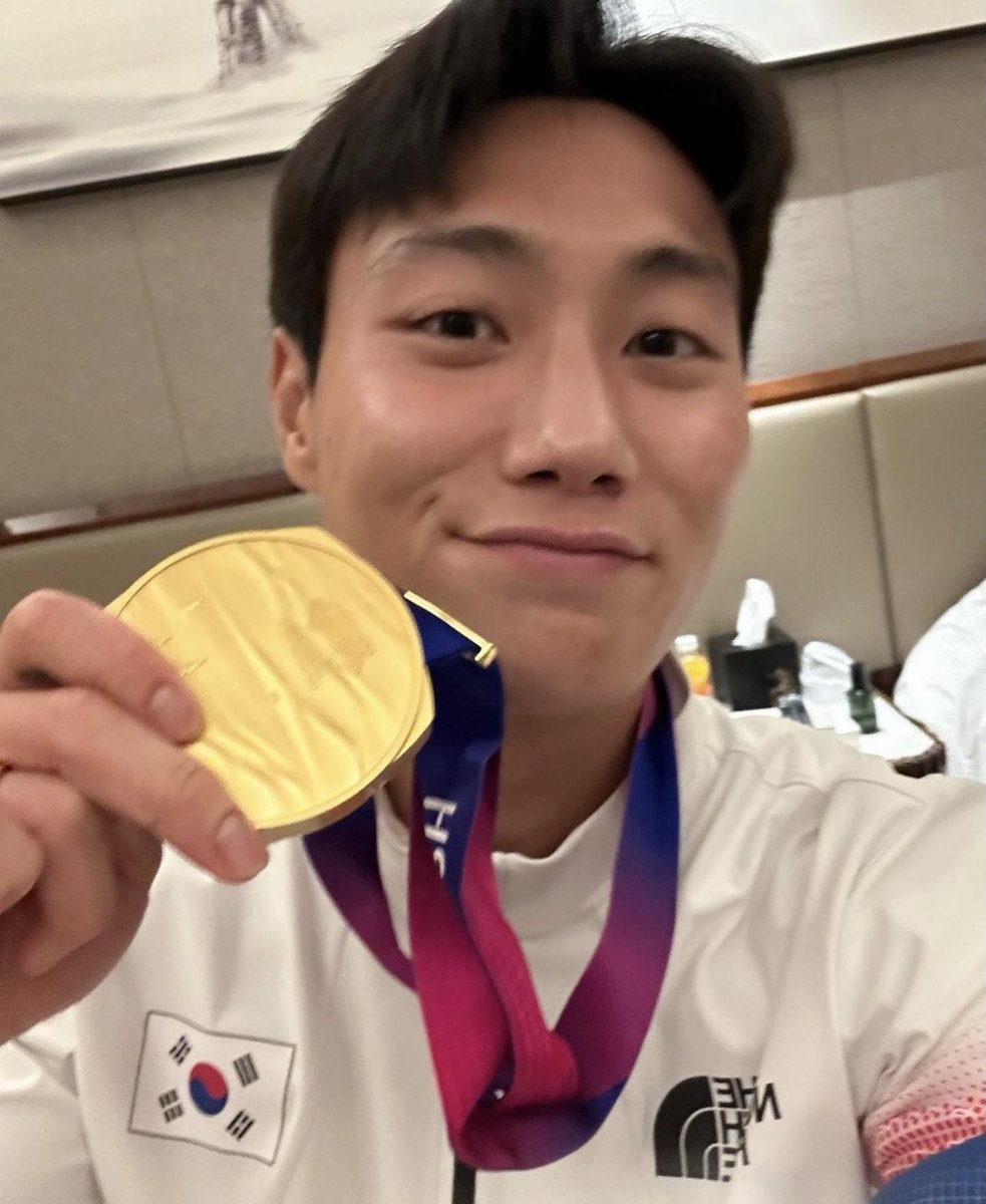 cookiekiek's tweet photo. 축하해🥹🥹🥹🥹🥹🥹🥹🥹🥇🥇 https://t.co/zzeLiS9k3k