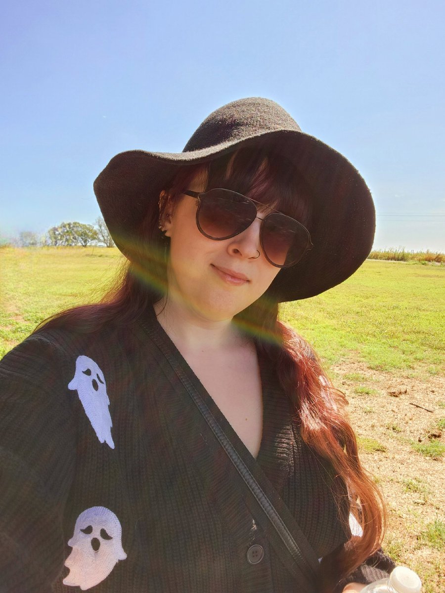 rayraysheppard's tweet photo. When its cold and sunny at the same time 👻😆 #Spooktober #spookymonth #spooky #Fall #Oklahoma #FallOklahoma #SWOK https://t.co/5f7lSRZH2v
