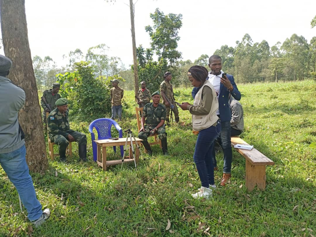 jeanneshaba's tweet photo. Les volontaires pour la Défense Patriotique VDP en sigle  est la nouvelle appellation des groupes d'autodéfense au #Nord kivu.ce la pour éviter l'utilisation abusif du terme wazalendu qui avait causé plusieurs bavures et cacophonie sur le terrain.@EspoirNgalukiye @France24_fr https://t.co/cU1sXauKQp