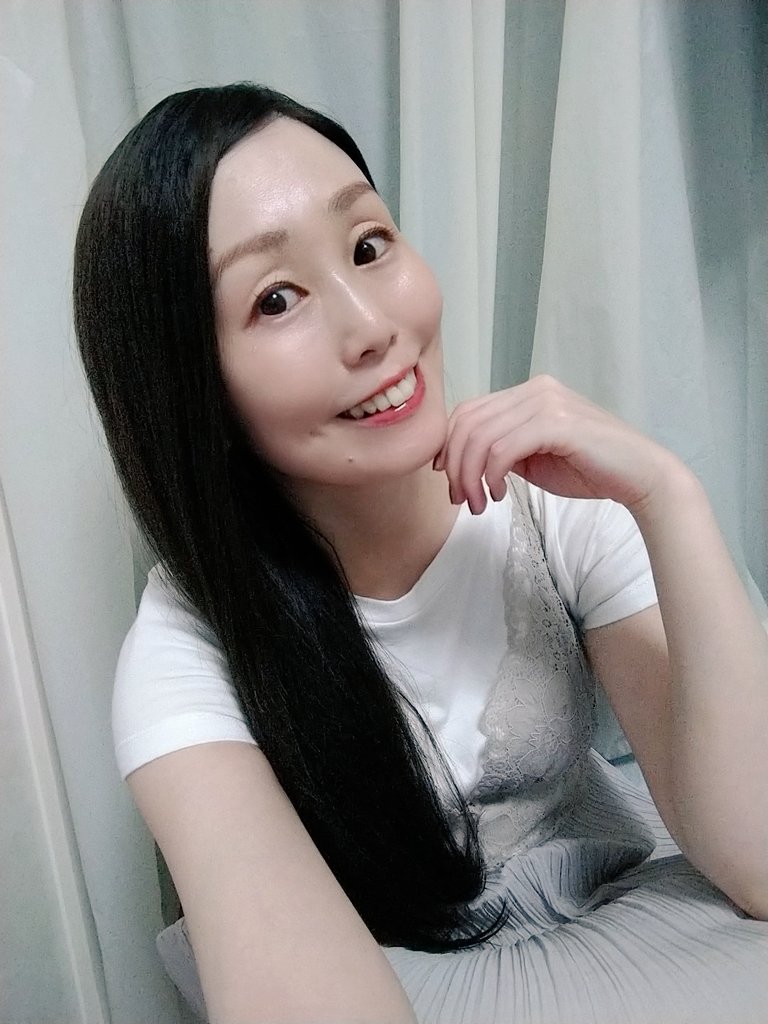คุณแม่ลูกสามจากแดนอาทิตย์อุทัย สาวใหญ่รุ่นแม่ "วันเวลาไม่อาจทำร้ายผิวพรรณของเธอได้เลย ถึงแม้เธอย่างสู่วัย54ปีแล้วก็ตาม"ความน่ารัก ความเซ็กซี่ หุ่นกระชับเป็นที่ถูกใจของใครหลายๆคนจ้องจะ...เ..ด