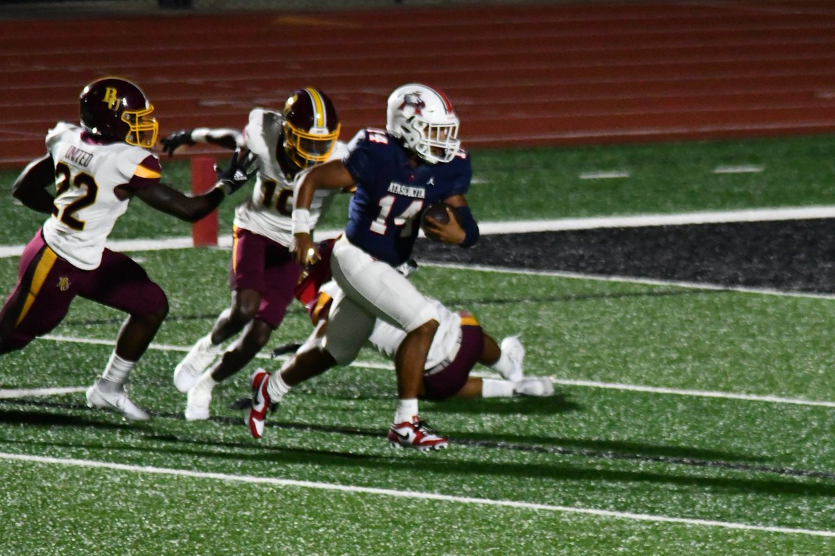 Shake 'em off! <a href="/cardaemack33/">Cardae “Allday” Mack</a> is shifty, leaving a trail of Timberwolves! They called this one back...but we knew what was coming...