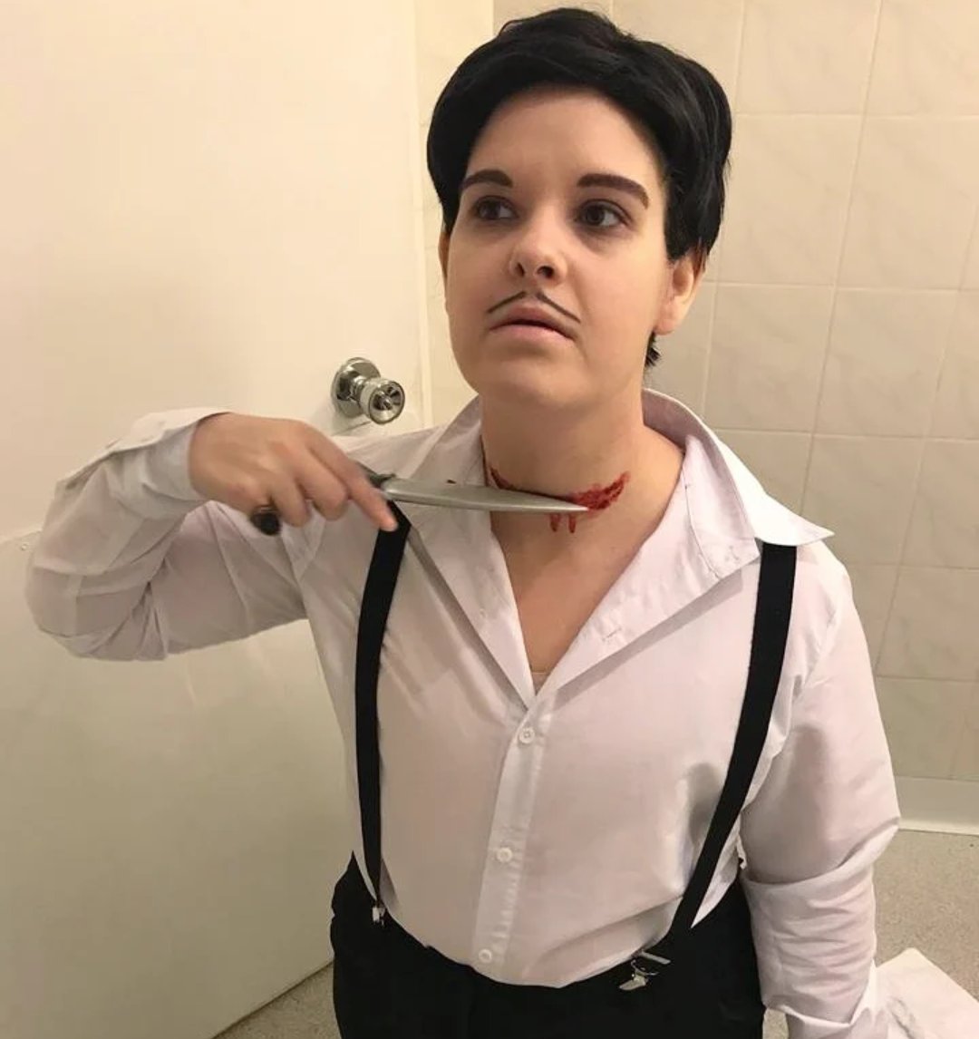 hamsterpranks's tweet photo. Halloween Cosplay: Day 7 🎃
James Patrick March (American Horror Story: Hotel)
"We are the Mount Rushmore of murder."
Happy 8 years to Hotel! 🎉
#AmericanHorrorStory #AHS #AHSHotel #JamesPatrickMarch #Cosplay https://t.co/oMq4wyFNb3