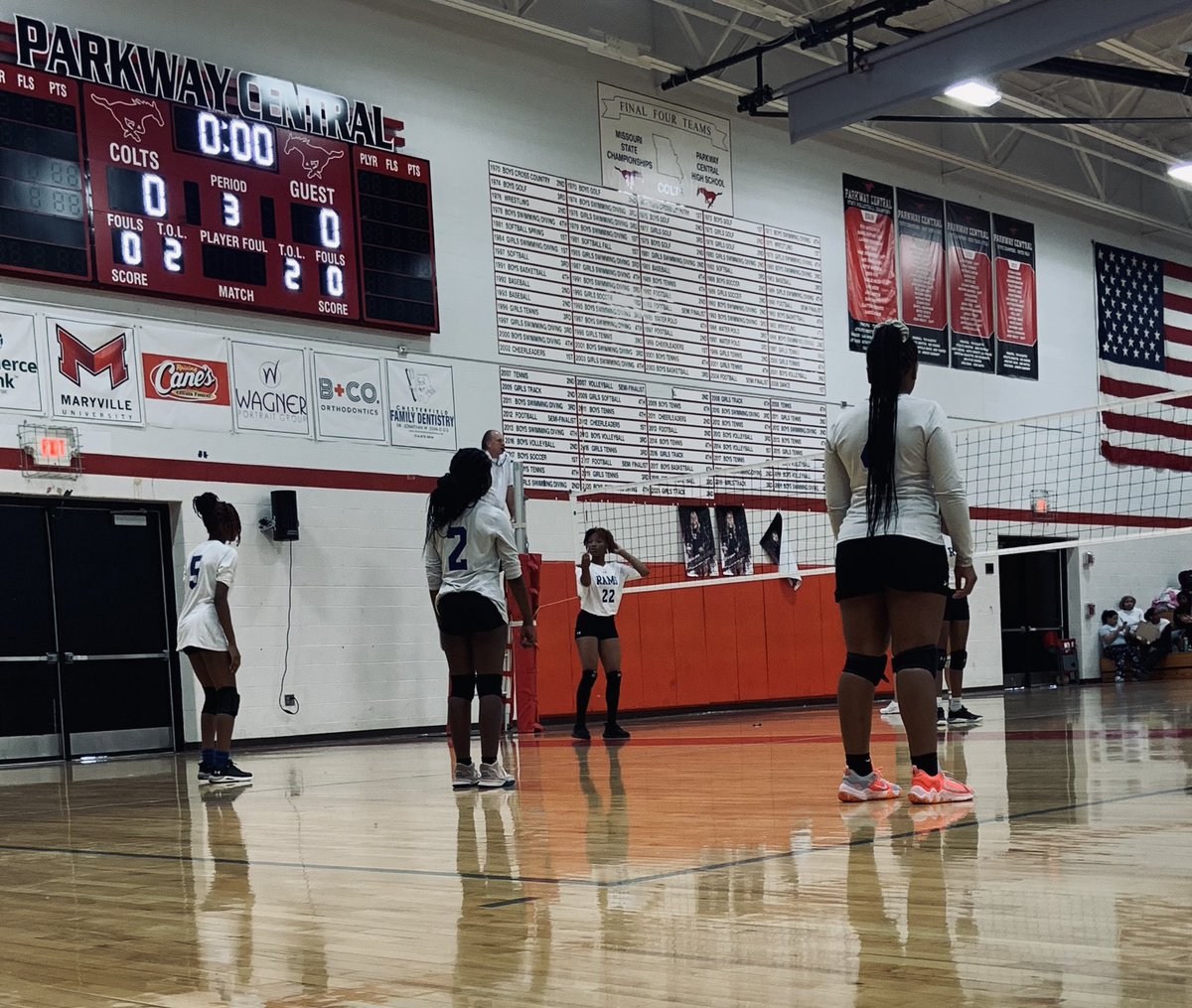 MycoachT's tweet image. Volleyball this morning! #ViewTime