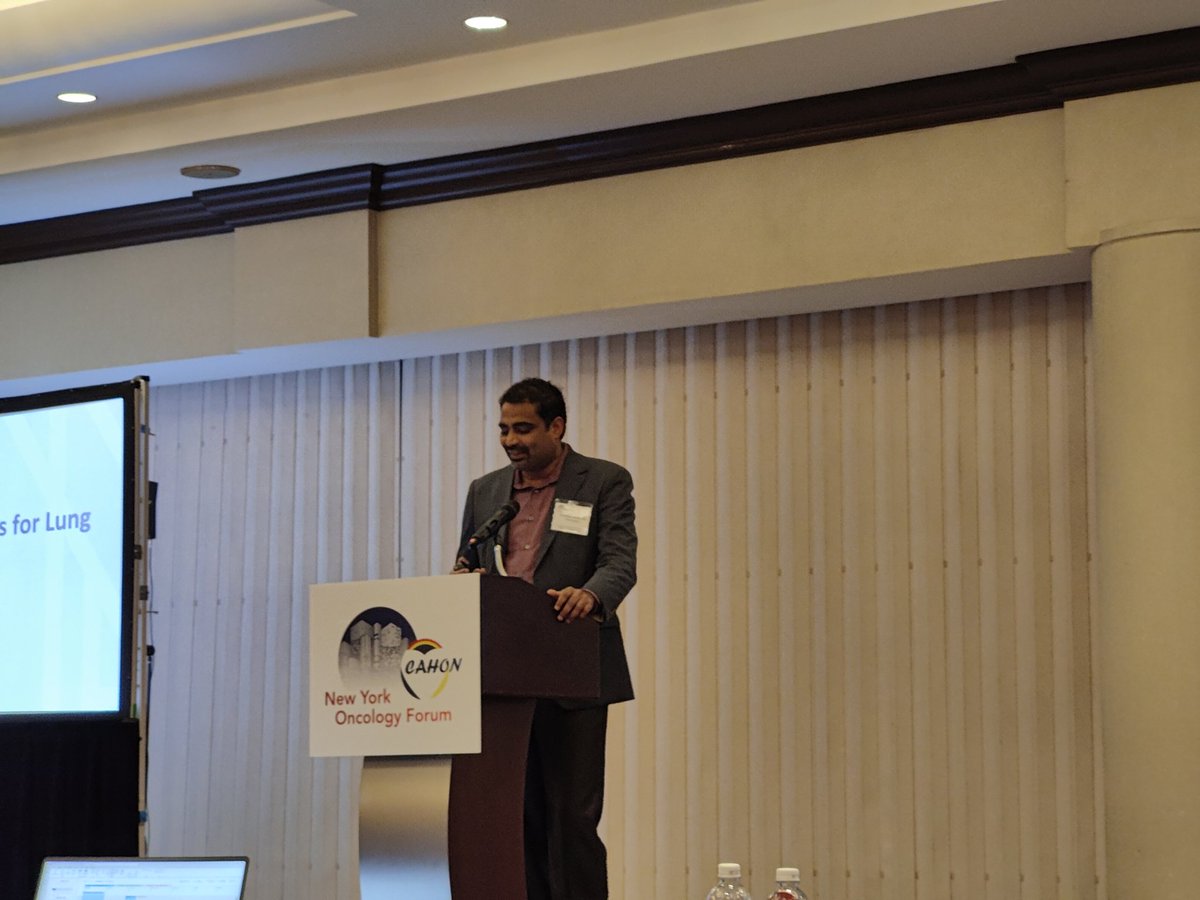 lihaoran's tweet photo. #CAHON At the #NYOF meeting, Dr. @VamsiVelcheti @nyulangone provided a comprehensive overview of the lung cancer treatment landscape. Always enlightening to hear the latest insights and advancements! 🩺🔬 #LungCancer #precisiononcology https://t.co/bMZjuDJcPJ