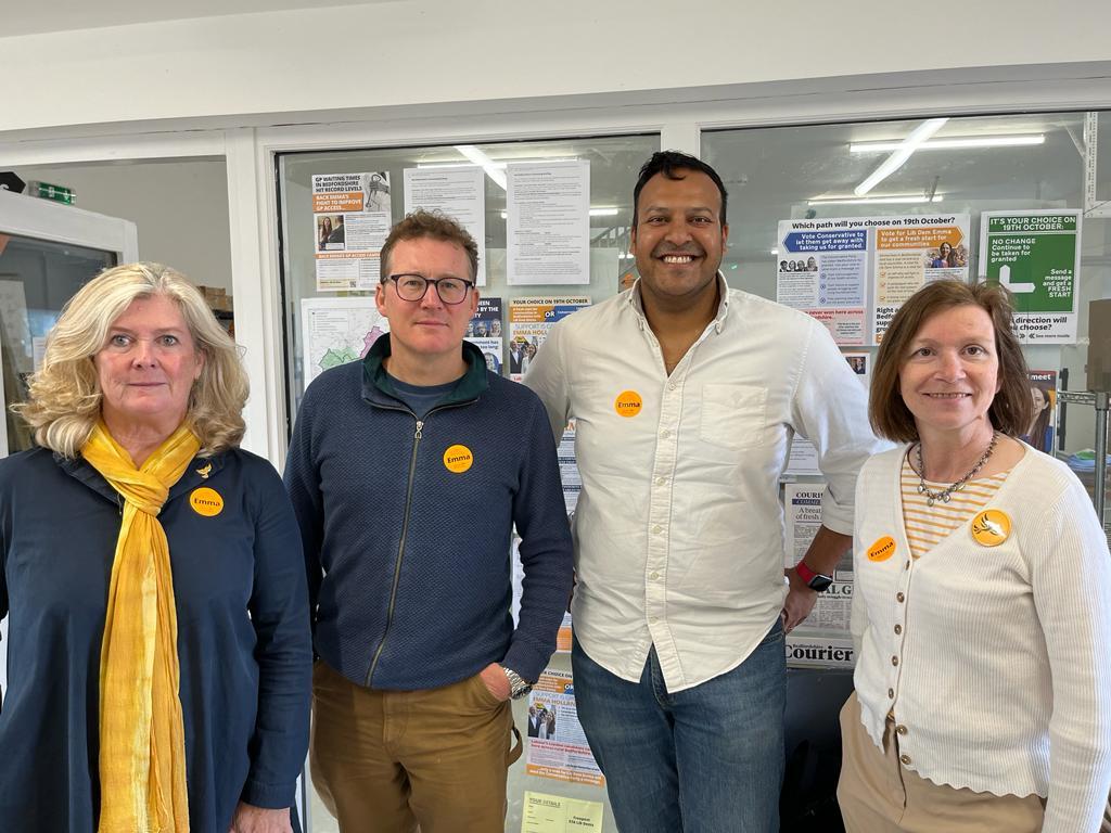 The team from @IslingtonLibDem out in #MidBeds today - happy to supporting the amazing @EmmaMidBeds