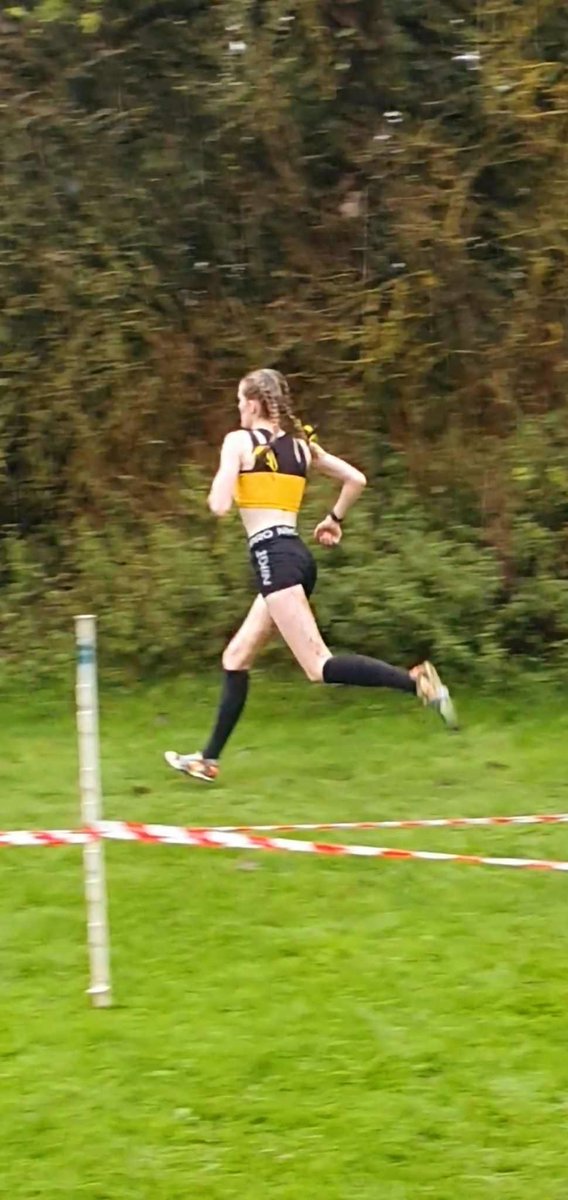 fikatmic's tweet photo. Well done to all runners today 👏 
But a great run for Katie @K8tieH8 at the Lindsays Scottish Athletics East District Cross Country Relay Champs  bagging herself a great time and coming 5th out of 128 runners ...even in all that mud and rain ☔ 🏃‍♀️💨💪🏻 https://t.co/ioViif7ZIu