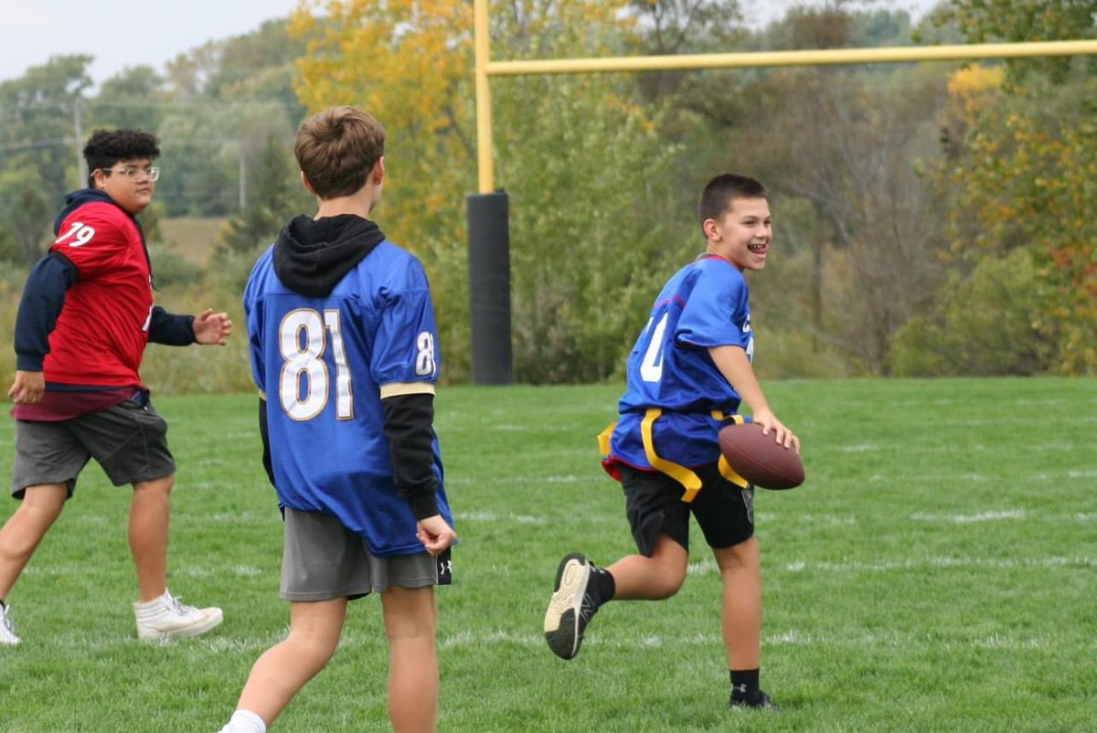 ANLightningFB's tweet image. So grateful for the time and energy of the Lightning Football players volunteering today at the Appleton Tough Kids Challenge and the Pop Warner Challenger League!   Many reporting at 6am the morning after a game!  #supportyourcommunity #L3AD
