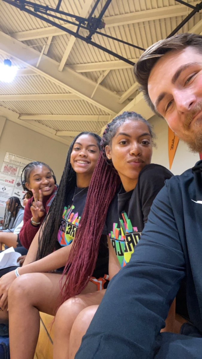 Matt Friscic (@coach_friscic) on Twitter photo Great morning getting to see <a href="/CoachBKChris/">Brittany Christian</a> <a href="/c_teerob/">Tee Robinson</a> and <a href="/pjcwbasketball/">Paris JC Women’s Basketball</a> these ladies work hard! <a href="/Kayloni111/">Kayloni11</a> <a href="/KaylaSmolley24/">Kayla Smolley</a> <a href="/ArayahRoss/">arayah “ray” ross</a> <a href="/LadySkeeterBall/">Lady Skeeter Hoops</a> Great morning getting to see <a href="/CoachBKChris/">Brittany Christian</a> <a href="/c_teerob/">Tee Robinson</a> and <a href="/pjcwbasketball/">Paris JC Women’s Basketball</a> these ladies work hard! <a href="/Kayloni111/">Kayloni11</a> <a href="/KaylaSmolley24/">Kayla Smolley</a> <a href="/ArayahRoss/">arayah “ray” ross</a> <a href="/LadySkeeterBall/">Lady Skeeter Hoops</a>