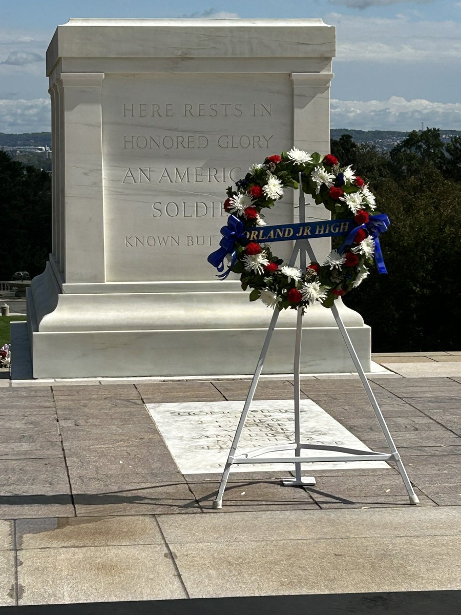 Michele Hallman (@m_hallman_ojh) on Twitter photo Day 2! Arlington National Cemetery! 💙💛💐 Day 2! Arlington National Cemetery! 💙💛💐