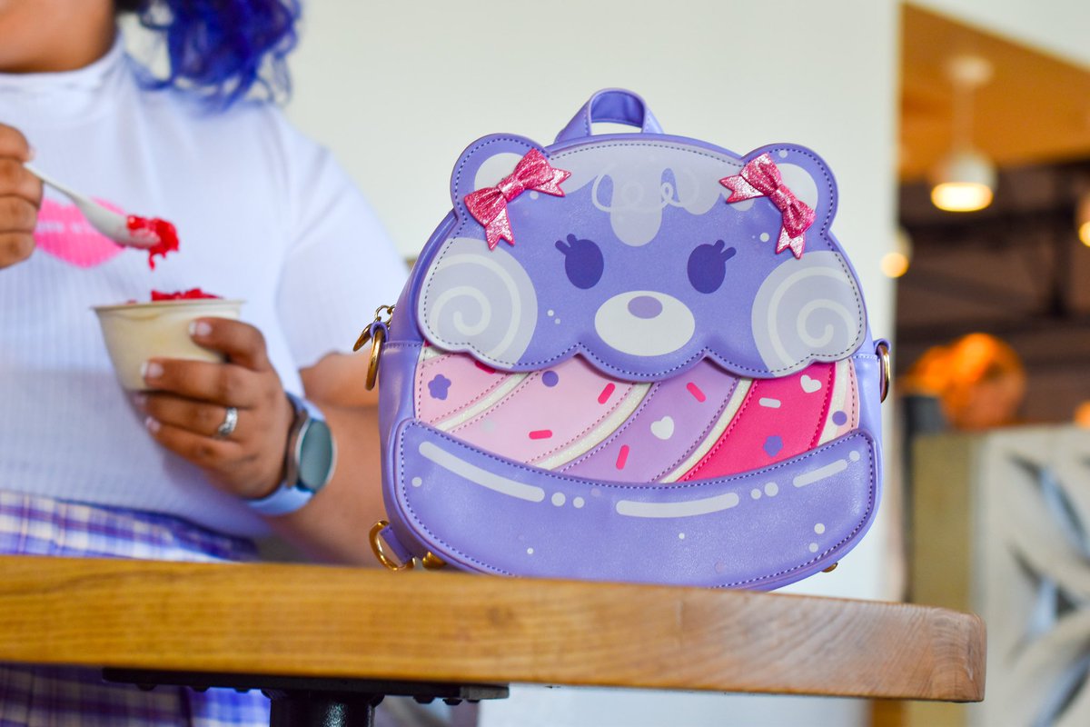 Moshiwatermelon's tweet photo. Craving something sweet? Why not get yourself the sweetest new purse, our new Moshi Puff Purse ✨ 

Our Kickstarter is well on its way but we need YOU to bring this project into reality 💕 link below ⬇️⬇️⬇️

#itabag #jfashion #lolita #lolitafashionstyle #holidayshopping #pastel https://t.co/RnFD5gFUjh