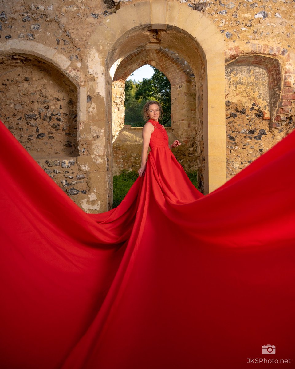 jksphoto1's tweet photo. From a recent shoot with the amazing Kelly.
#portraitshooting #dynamicposes #dynamicportraits #essentialphoto #makeportraits #zcreators #createyourlight #berkshirephotographer #fashion #editorialfashion #editorialshoot #onlocationshoot #onlocation #pixapro #red #reddress https://t.co/MKbeRxwd6U