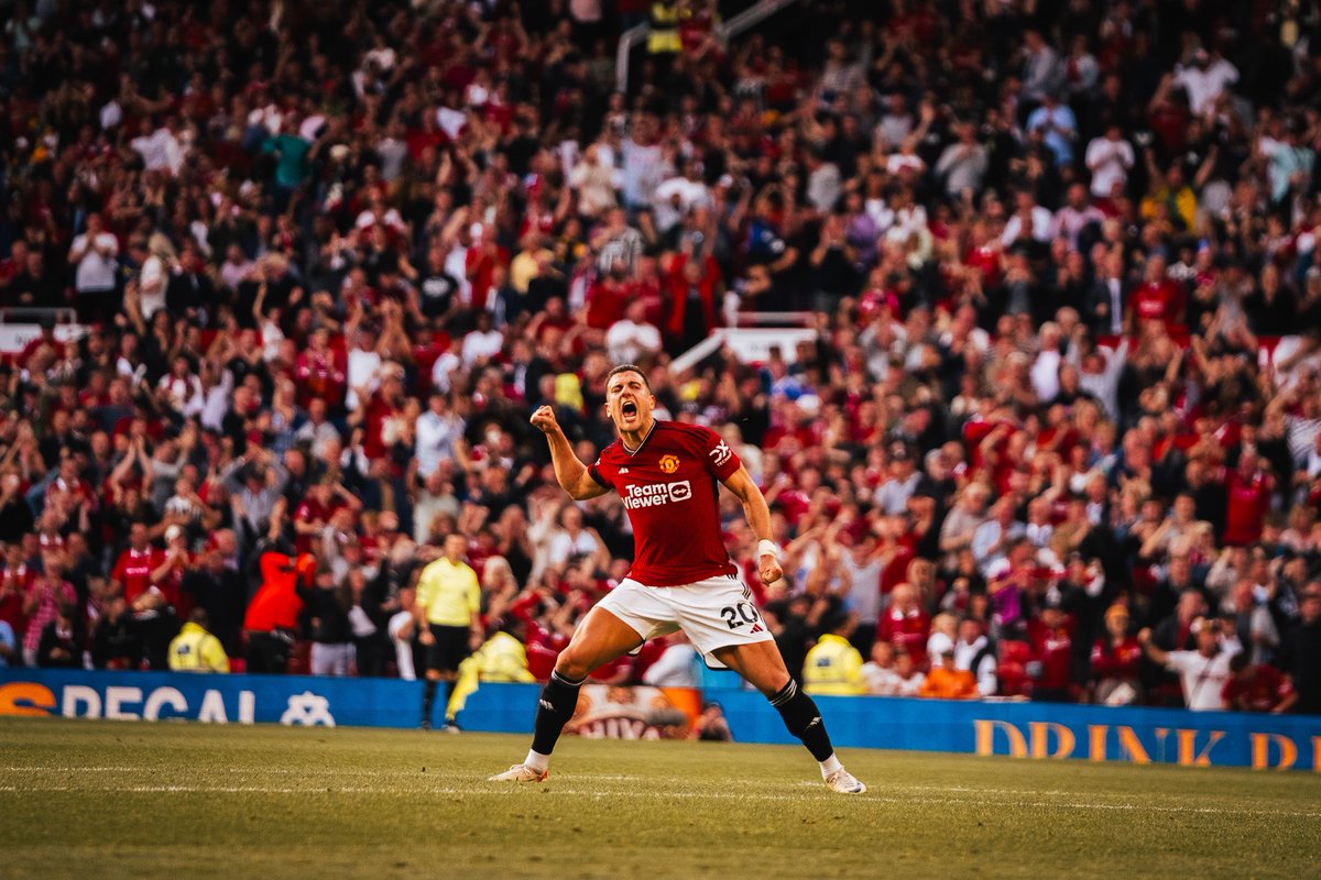 Diogo Dalot tweet media