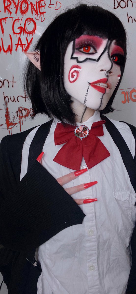 DecklynnM00's tweet photo. #jigsaw #Decklynnmoo #alrernative #hallowern #goth #emo #punk #Emooo #anime #wig #nails #creepycute #art #cosplayer #jigsawcosplay https://t.co/flkgDL0nCV