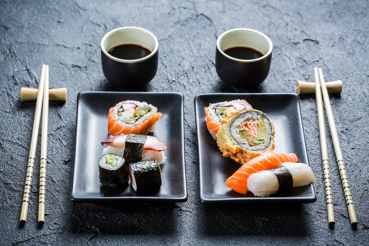 s_merode's tweet photo. Rischio sushi! L'articolo di Maria Carolina. https://t.co/oxeGJKllo9 https://t.co/ODxtZrQhVu