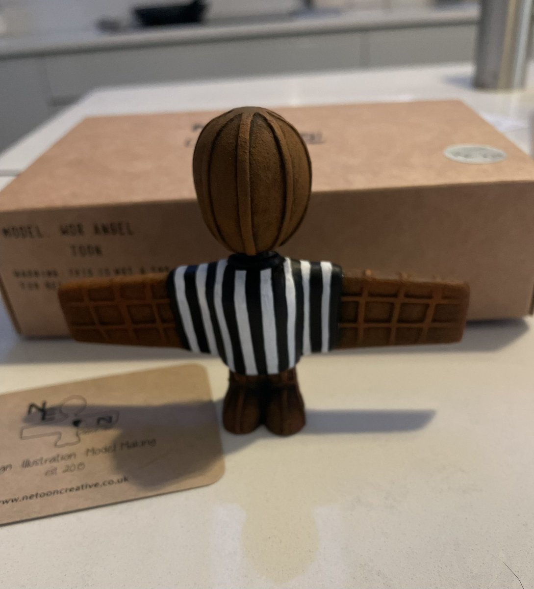 KeznAl's tweet photo. Got this little fella today, guess I could say in honour of our 2 year “Canniversary” #nufc #worangel #NEToonCreative https://t.co/8elqJDYD2z