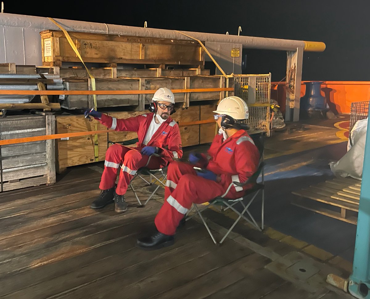 Christina Ravelo tweet media