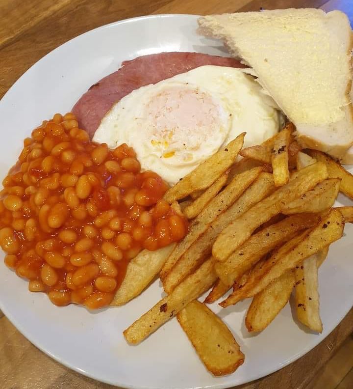 Dinner with Beans 🍽️ tweet media