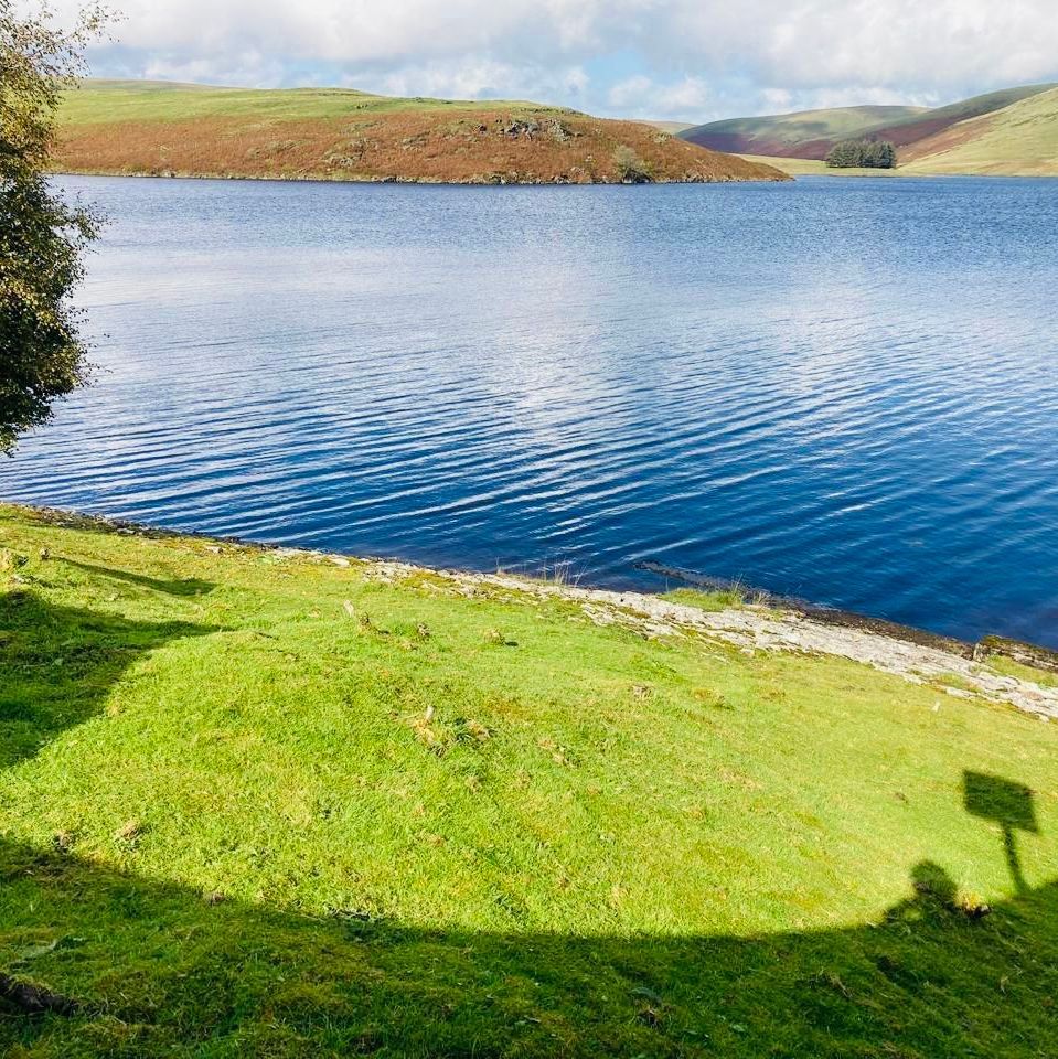 mancoedvm's tweet image. 📢  𝐒𝐀𝐓𝐔𝐑𝐃𝐀𝐘 𝐒𝐇𝐎𝐔𝐓 𝐎𝐔𝐓 to our Grounds Maintenance teams making this dam in Elan Valley look incredible! What a view. ☀️ ⛰️ 

#dams #elanvalley #elanvalleydam #dammaintenance #groundsmaintenance
