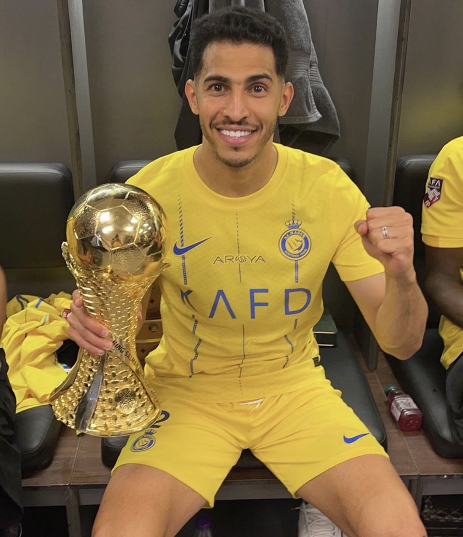 عمرو tweet media