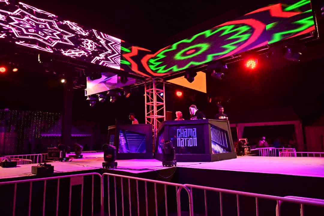 ChamaNation's tweet photo. Let’s get this Chama Nation turn up STARTED🔥🔥🎹🎹💃🕺🕺

📍: Kati Kati Grounds - Lugogo

Fall IN for some Young Stunna VIBES💯

#ChamaNationXYoungStunna | @CastleLiteUg https://t.co/e5jqXcYqFs