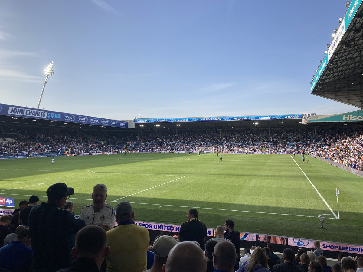 First time for a long time at Elland Road as a paying customer watching <a href="/LUFC/">Leeds United</a> in the #LEEBRC game. Great game and came away with 3 points!