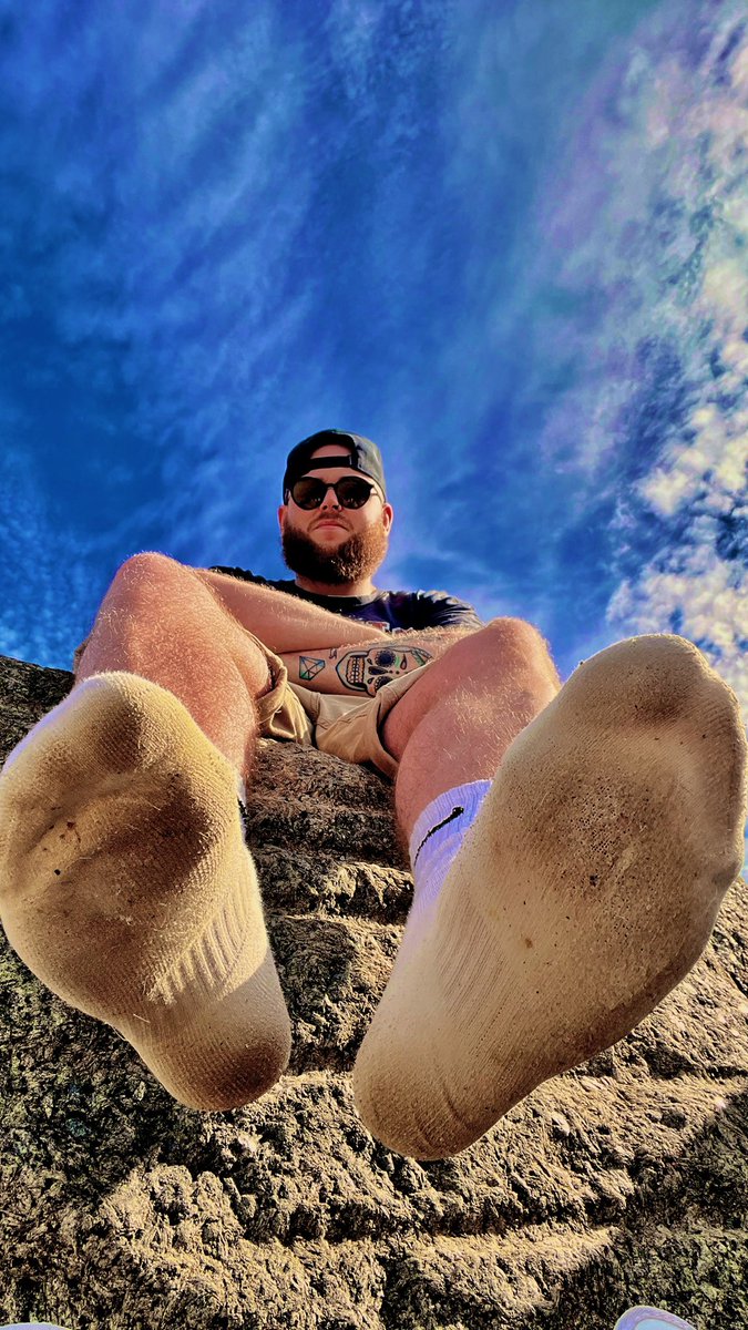Repost this if you want to sniff my socks 👃🏼🐷😈