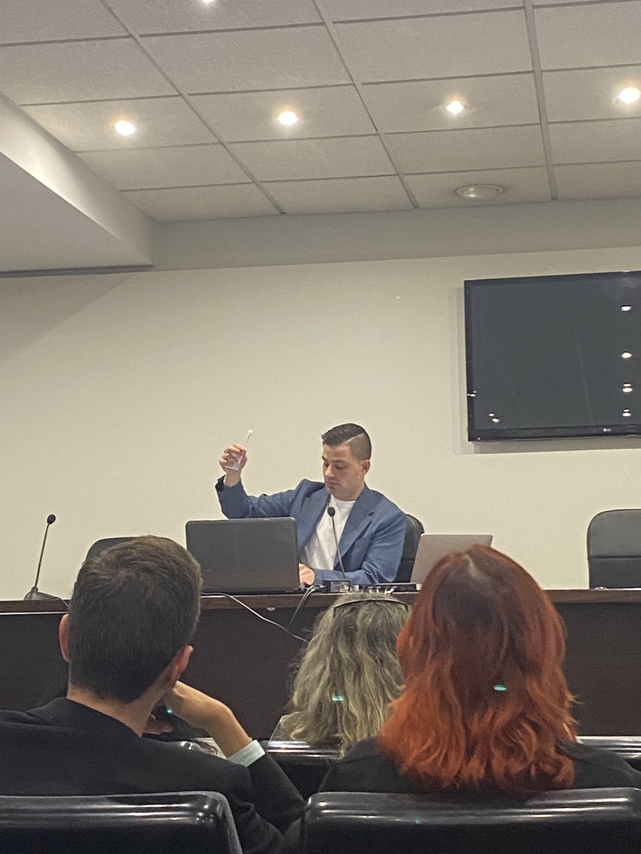 EXAMDETECTIVES's tweet image. Que buena la ponencia de David Rodrigo @DRCdetectives 
#detcon2023