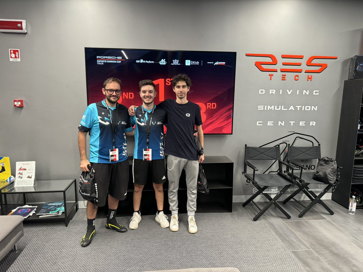 🏁 UN SUPER APPLAUSO AI PRIMI TRE CLASSIFICATI DELLA PORSCHE ESPORTS CARRERA CUP ITALIA 2023 🔥

🥇 <a href="/danielsavini/">Daniel Savini</a> 
🥈 Danilo Santoro
🥉 Andrea Miatto

Powered by <a href="/AKEsportsIT/">AK Esports</a>
Racing on <a href="/AC_assettocorsa/">Assetto Corsa</a> Competizione 

Official Partner: Q8 Hi Perform <a href="/Q8inItalia/">Q8Italia</a> 

Sponsor: