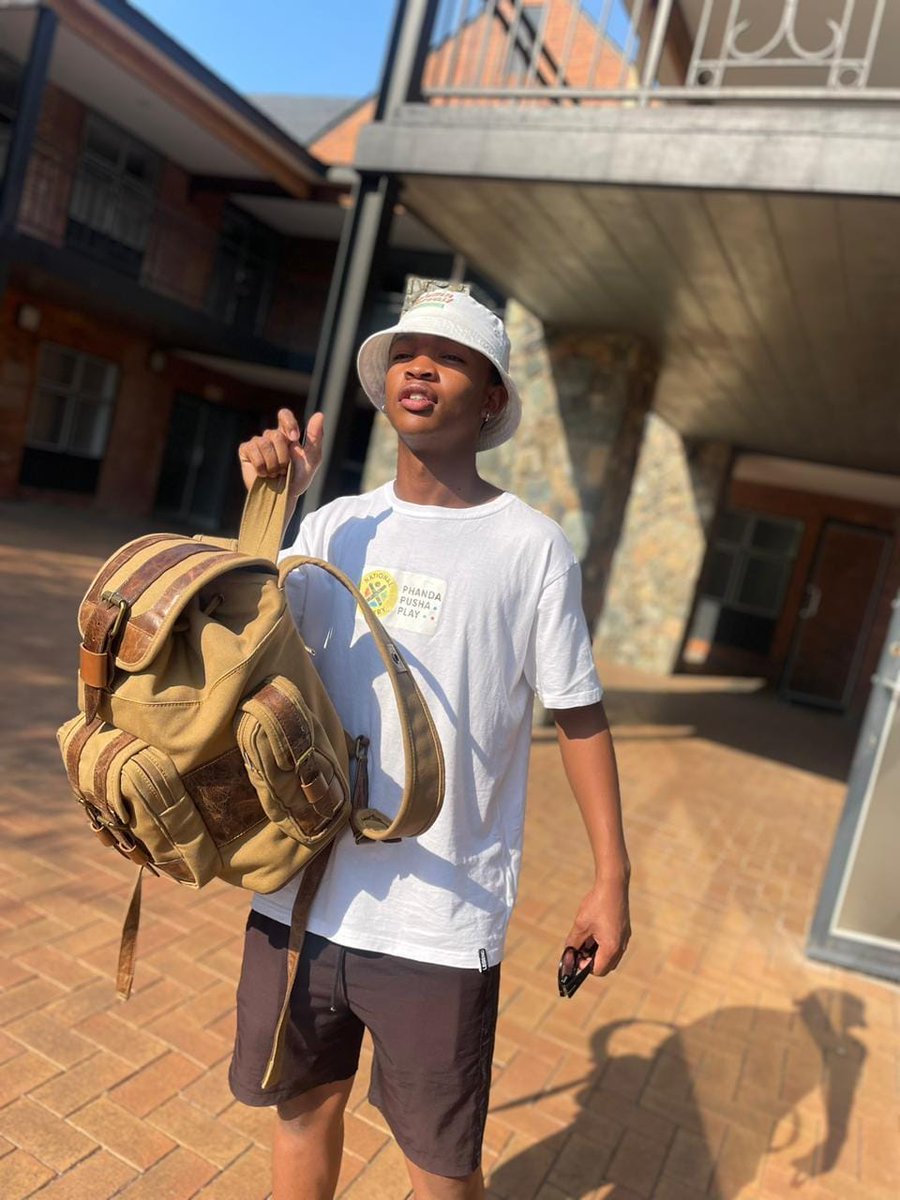 Ngithanda ukubonga🧡 uNtsiki a.k.a Lelo ku ma wakhe for these fire pics🔥 of him and his bespoke Orange Colony  drawstring rucksack
designed &amp; manufactured by 🪡 Simphiwe Donald Mbangi 

His loving it👌
I'm loving it🤟
Everybody is loving it🤪

..........