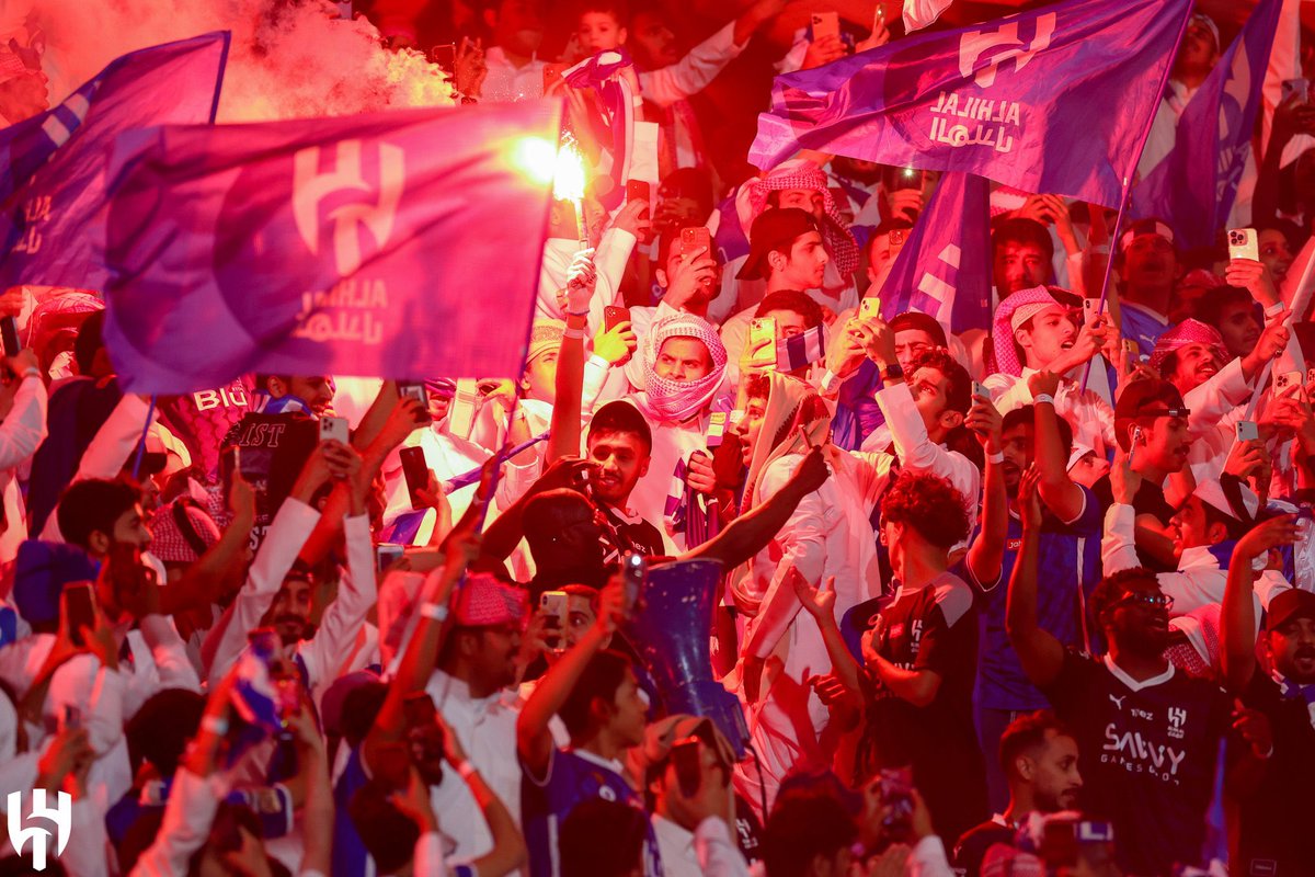 salman_f13's tweet photo. الف الف مبروك 
الحمد لله على الفوز والصدارة  ...
شكراً يازعماء على حضوركم المميز  
💙💙
#الهلال_الاخدود https://t.co/dfKn5N601w