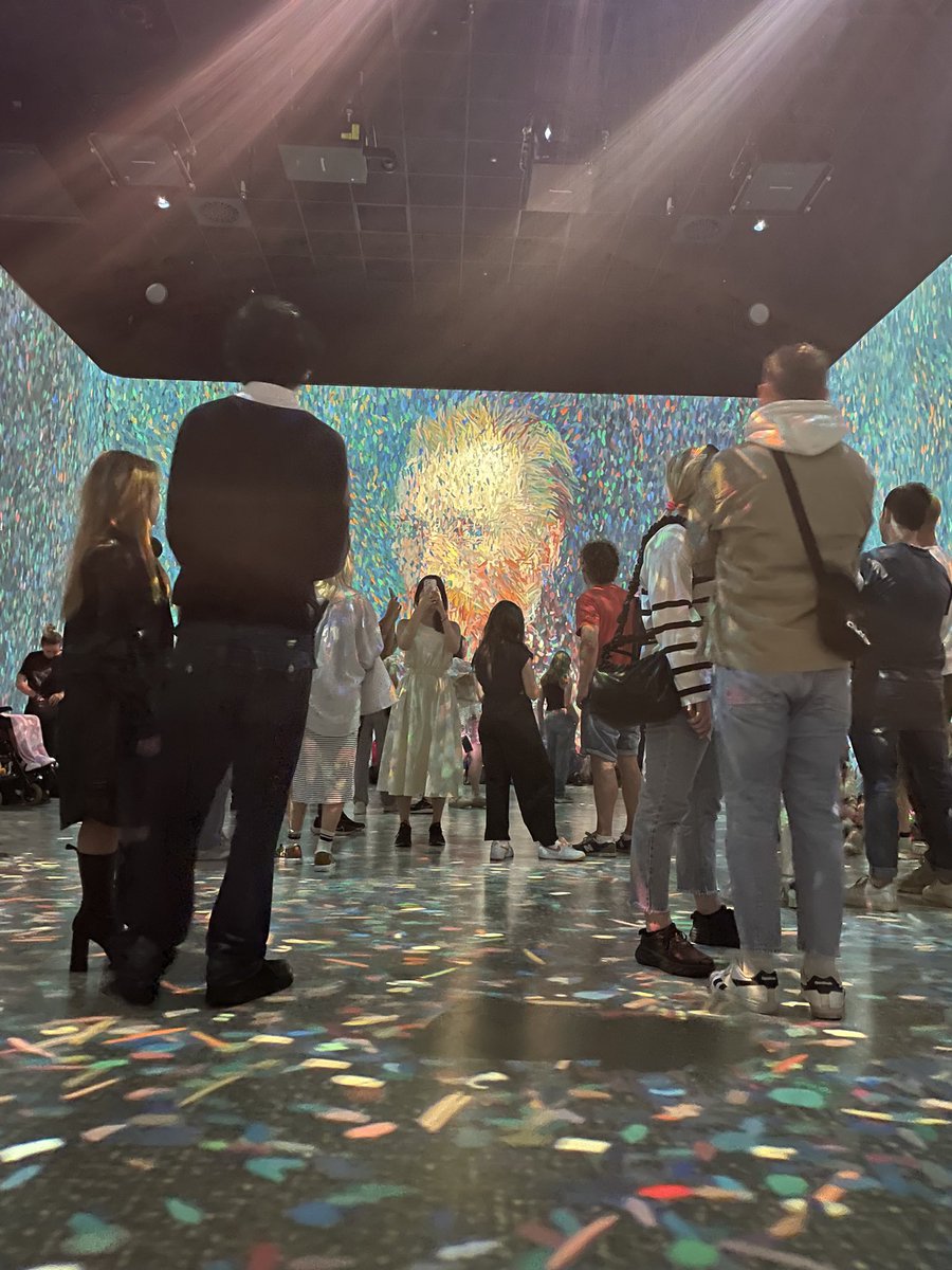 GPW01's tweet image. If you get the chance to check out the Frameless expo in Marble Arch check it out, it’s a lot of fun 🤩 dinner at Tao Tao Ju lovely ♥️ 🥢 #Frameless #London