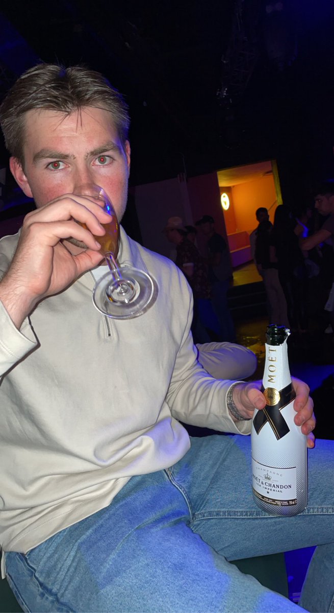 21 år! Å full i peng <a href="/markushessen1/">Markus</a>