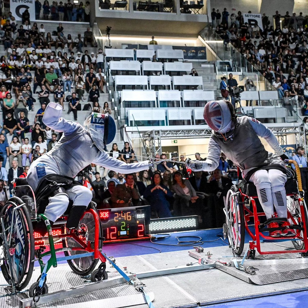 Abbiamo vinto, insieme! Vedere il palazzetto di Terni pieno mi ha riempito il cuore e dato l'energia per portare a casa il Mondiale🥇 Il quarto consecutivo 😊 Grazie 🙏 a tutti. Questa medaglia è vostra! 😍 E domani… la gara a squadre! Daje!!! 🤺🦾 @CIPnotizie @Federscherma