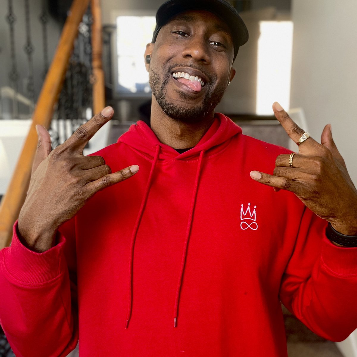 ChadPMusic's tweet image. Whatever you do.. always give it 100%.. unless you’re donating blood. Stay Frosty. 🩸 #ForeverRoyal #RealIsRare #HoodieSeason #ChadP #WagWeeWee