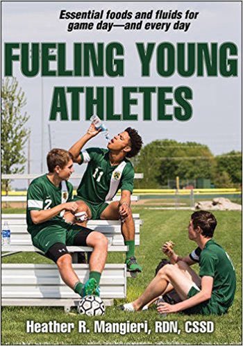 Parents/Coaches/Dietitians/Sports Medicine Docs/Athletic Trainers: Do you have/work w/youth athletes? Teens have extraordinary nutrition needs to support their health, growth, developmental &amp; sports performance. Learn more in my book #FuelingYoungAthletes amazon.com/Fueling-Young-…