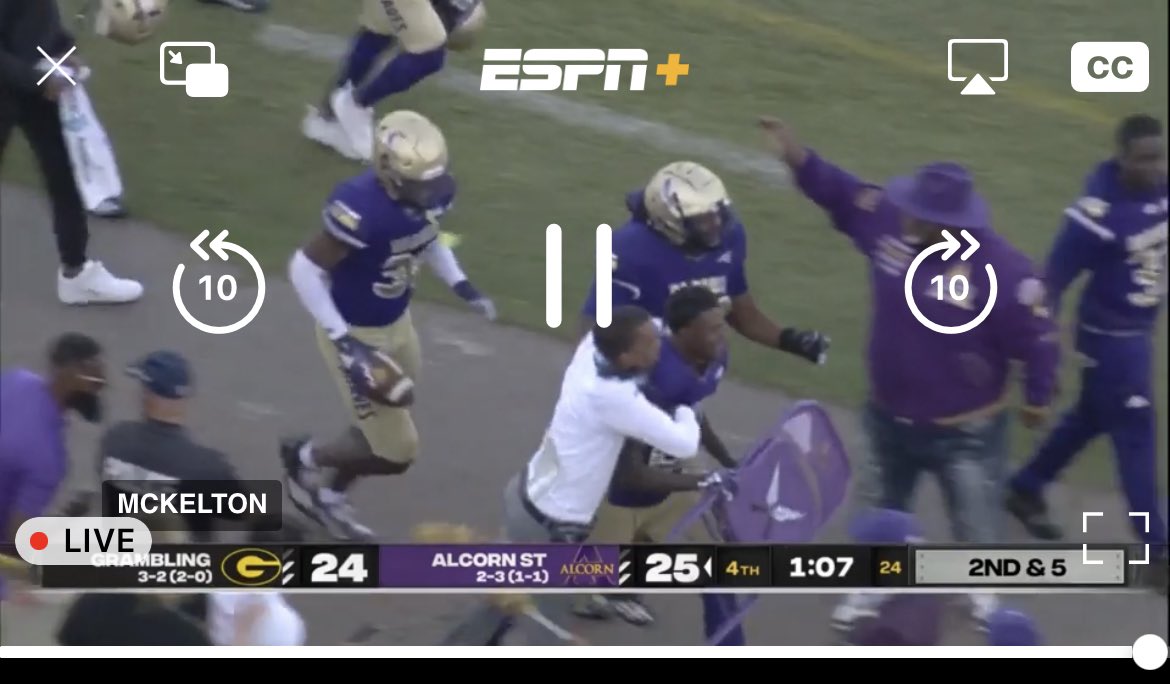 Alcorn has a folding chair for turnovers?