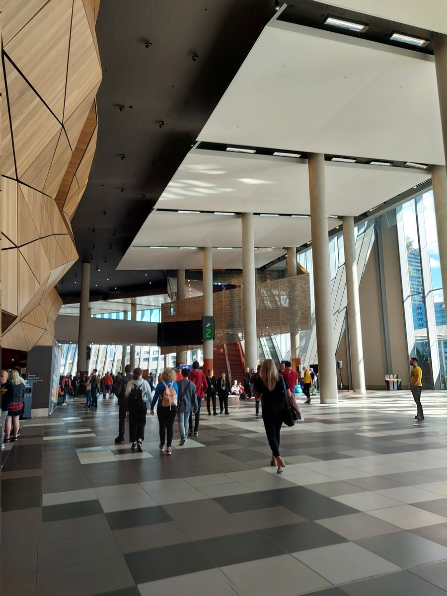 Card Retrieve tweet media