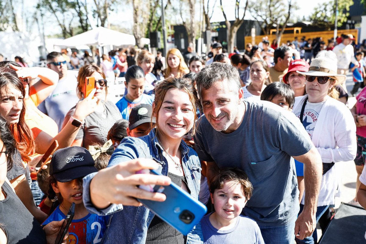 FedericoAchaval's tweet image. La nueva plaza de Luchetti ya está lista para que sus vecinos la disfruten 👪❤️

Desde el Municipio tenemos el compromiso de seguir generando espacios que se conviertan en puntos de unión para nuestra comunidad. 

#VamosPorMuchoMás