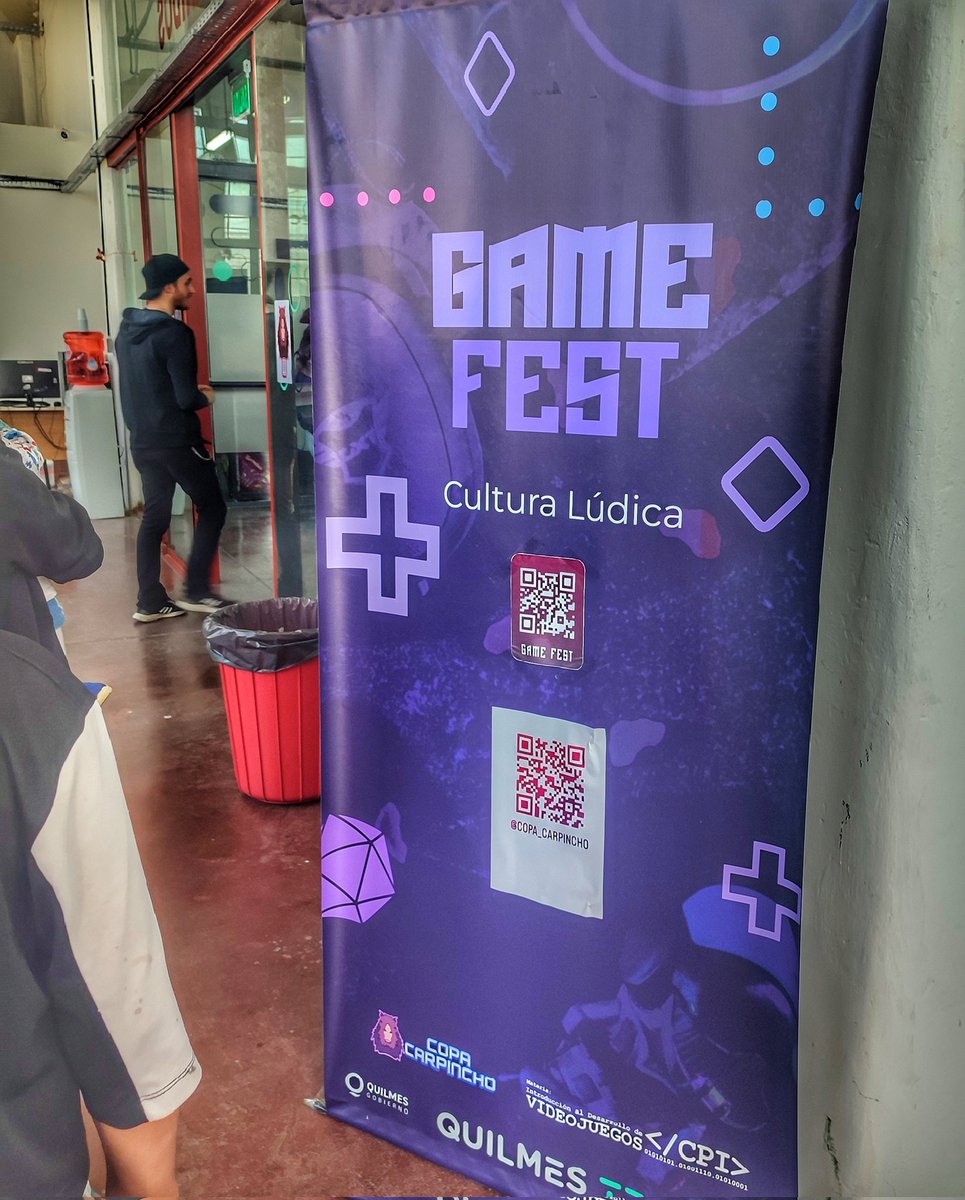 playliberators's tweet photo. Hoy estamos en la #GameFest en Quilmes Tec. Expo organizada por @UNQoficial sobre cultura lúdica.
Estamos hasta las 18 hs, vení a probar Crónicas de los Libertadores y conocer más sobre la industria local de videojuegos, juegos de mesa y mucho más. https://t.co/sdxiAJVVXB