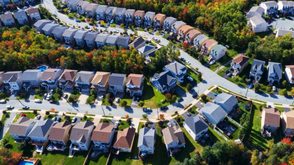 prepnsellreno's tweet photo. Looking to maximize your home's value or create your dream space? From pre-sale renovations to post-purchase upgrades, the key is knowing what to focus on. 🏡 Contact us at 416-201-1010 to find out how Prep'n Sell can help you. 🍁 #PrepnSell #HomeImprovement #RealEstateCanada https://t.co/APz7oikeyk