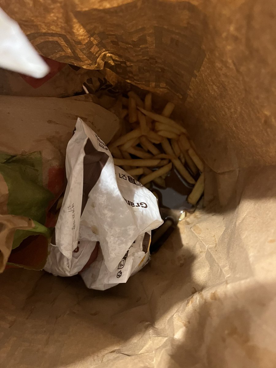 _lilou's tweet photo. @Deliveroo_FR vraiment ?! https://t.co/Jvz2kSQyDI