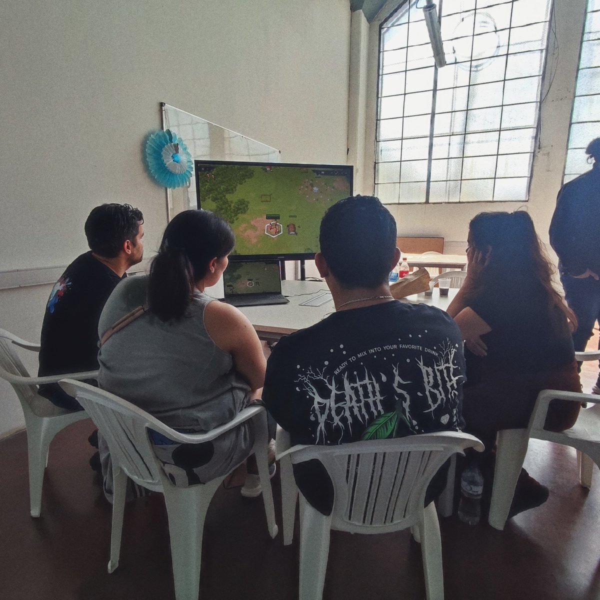 playliberators's tweet photo. Hoy estamos en la #GameFest en Quilmes Tec. Expo organizada por @UNQoficial sobre cultura lúdica.
Estamos hasta las 18 hs, vení a probar Crónicas de los Libertadores y conocer más sobre la industria local de videojuegos, juegos de mesa y mucho más. https://t.co/sdxiAJVVXB
