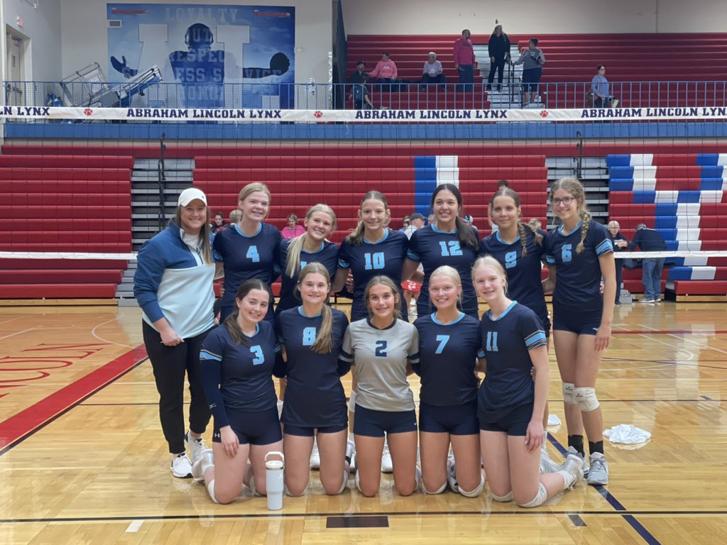 lc_volleyball's tweet photo. TOURNEY CHAMPS!! 🏆🏆 JV traveled to AL for Tourney Action. They went 3-0 in pool play defeating Shenandoah 21-6, 21-9; AL 21-3, 21-13, and Harlan 21-6, 21-18. Then went on to defeat Treynor 25-22, 26-24! Way to go ladies, very proud of you all! #LCVB 🏐💙 https://t.co/tLP2ZdItSE