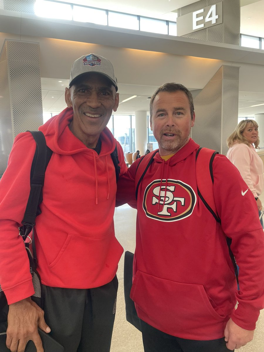 filliesoccer's tweet photo. Got the opportunity today to share with @TonyDungy on how his book The Soul of a Team helped our team and the #largerpurpose of playing for those who have always supported us and how that led to idea of the letters from parents. Appreciate him taking the time to chat! https://t.co/aoeCC3RlxZ