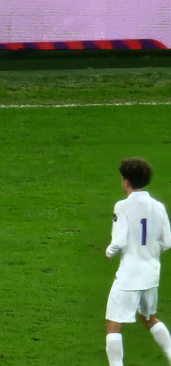 Retro met n knipoog <a href="/rscanderlecht/">RSC Anderlecht</a>  #andkvm <a href="/TheoLeoni/">Theo Leoni Official</a>