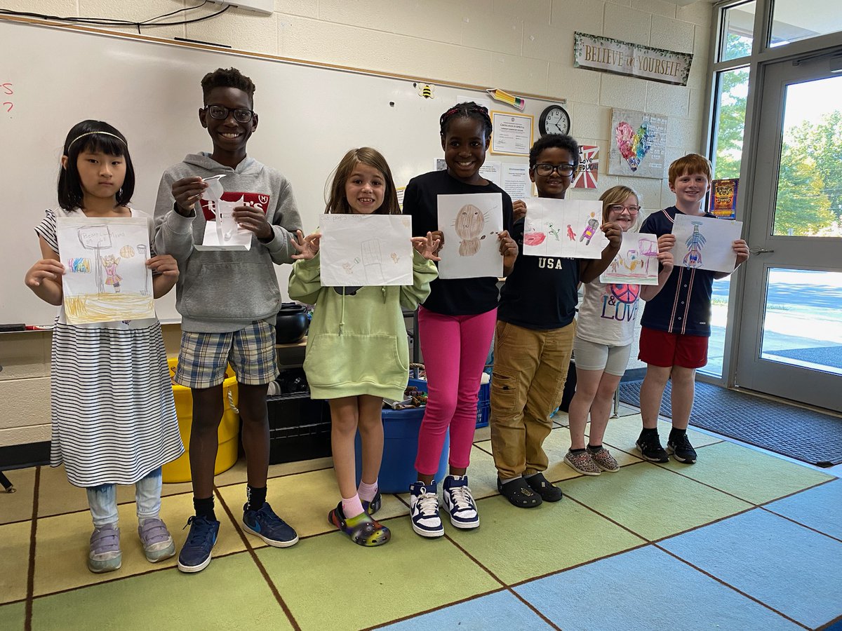 fmteducare's tweet image. Older Educare silly drawing prompts--cats playing basketball 🐱🏀 or a lobster dancing 🦞 were just a couple of the options ✏️ #VeryCreative #ThanksMsBobbie