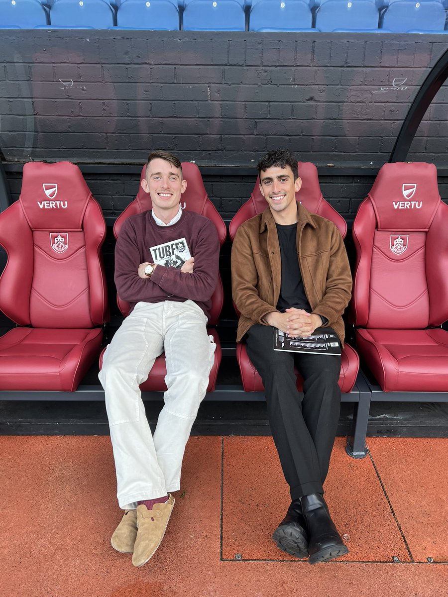 RelmcoAgency's tweet photo. A fantastic experience at Turf Moor to watch Burnley take on Chelsea. 🙏🏽🎉 

Recently promoted Burnley FC are a force to be reckoned with on and off the field. Leading from the front, Alan Pace, has created a friendly, hard-working, and relentless environment that you feel throughout the club, as documented in the series “Mission To Burnley”. 

I personally learned so much from this visit today, a day I will remember for a long time. ⚽️ 

#BusinessInSport #PremierLeague #BurnleyFC #Marketing #DigitalMarketing #Entrepreneur #StartUps