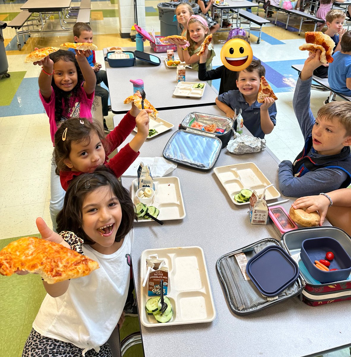 Meg Flajser tweet media