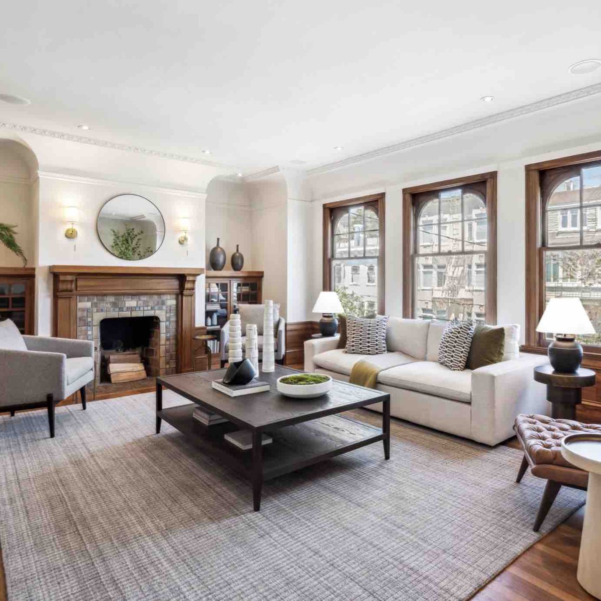 BernieAndMike's tweet image. Just Sold! 

1941 Grove Street
3 bed, 2.5 bath, 2310 sf 
Sold for $2,440,000 | Buyer Represented
.
.
#bernieandmikehomes #sanfranciscorealestate #vanguardproperties #bayarearealestate #realestate #bayarea #californiarealestate #sanfrancisco #bayareahomes